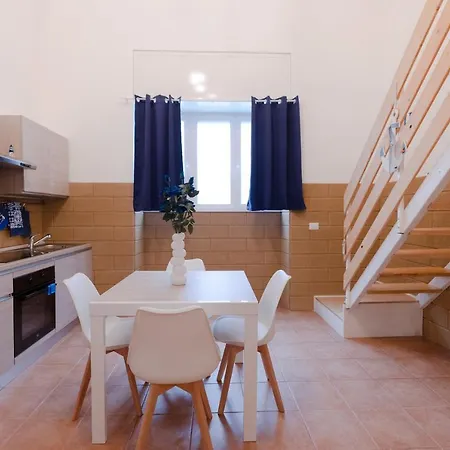 Blue Angel Oak - * バーリ